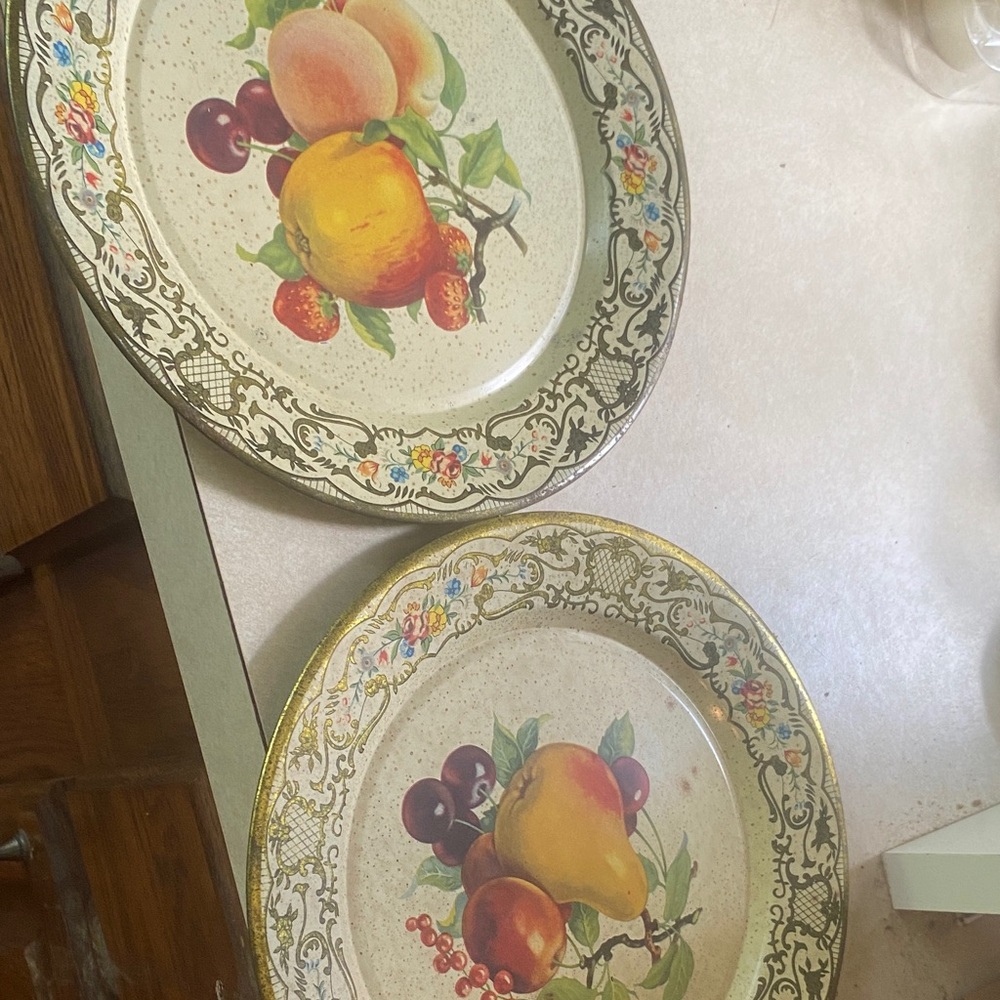 3/$15. Vintage Fruit Design Decorative Tin Plates